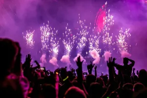 Najlepsze kluby we Wrocławiu – przewodnik po nocnym życiu miasta